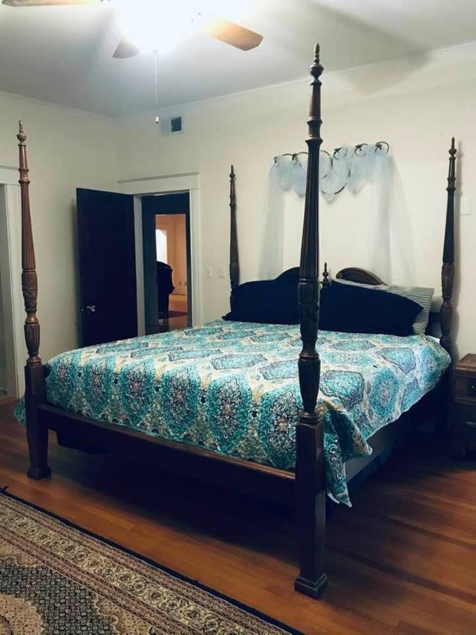 Historic 1912 Hoover House Bed And Breakfast Waynesboro ภายนอก รูปภาพ