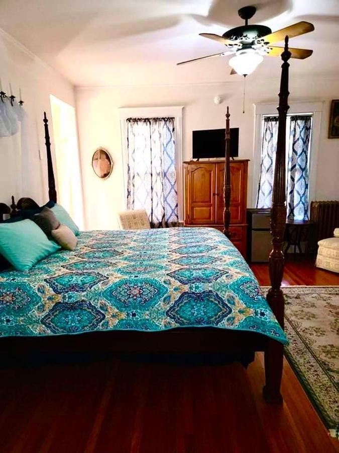 Historic 1912 Hoover House Bed And Breakfast Waynesboro ภายนอก รูปภาพ