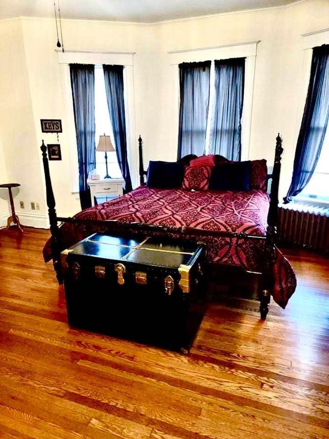 Historic 1912 Hoover House Bed And Breakfast Waynesboro ภายนอก รูปภาพ